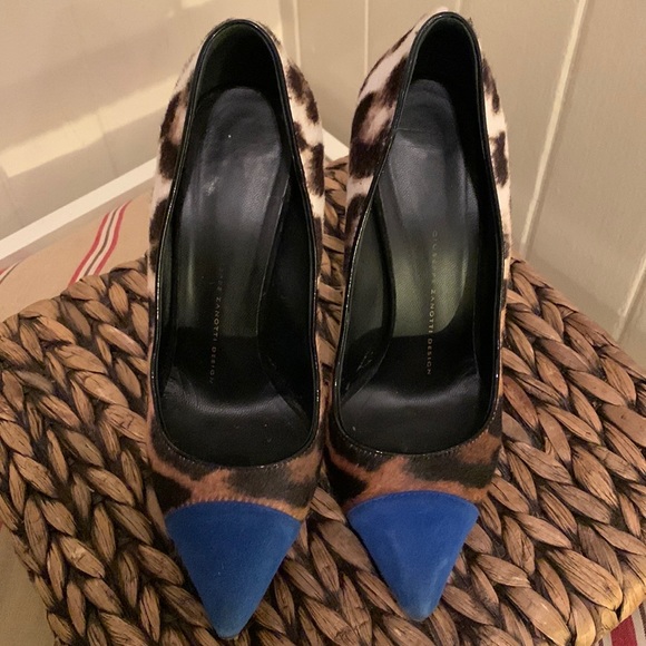 Giuseppe Ponyhair Pointed Toe Pumps - Picture 9 of 15
